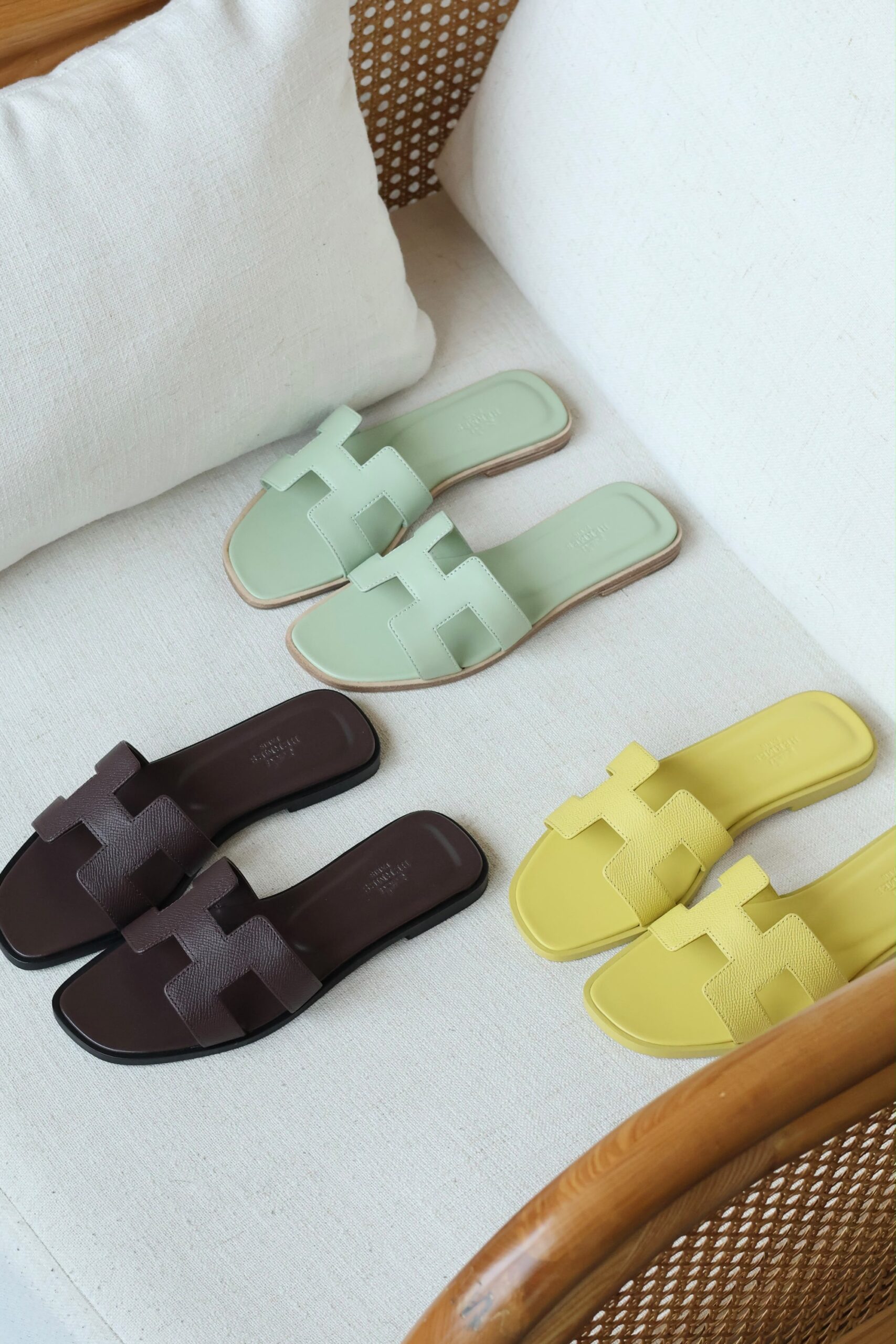 Hermès Oran Flat Sandals Top Quality - Image 4