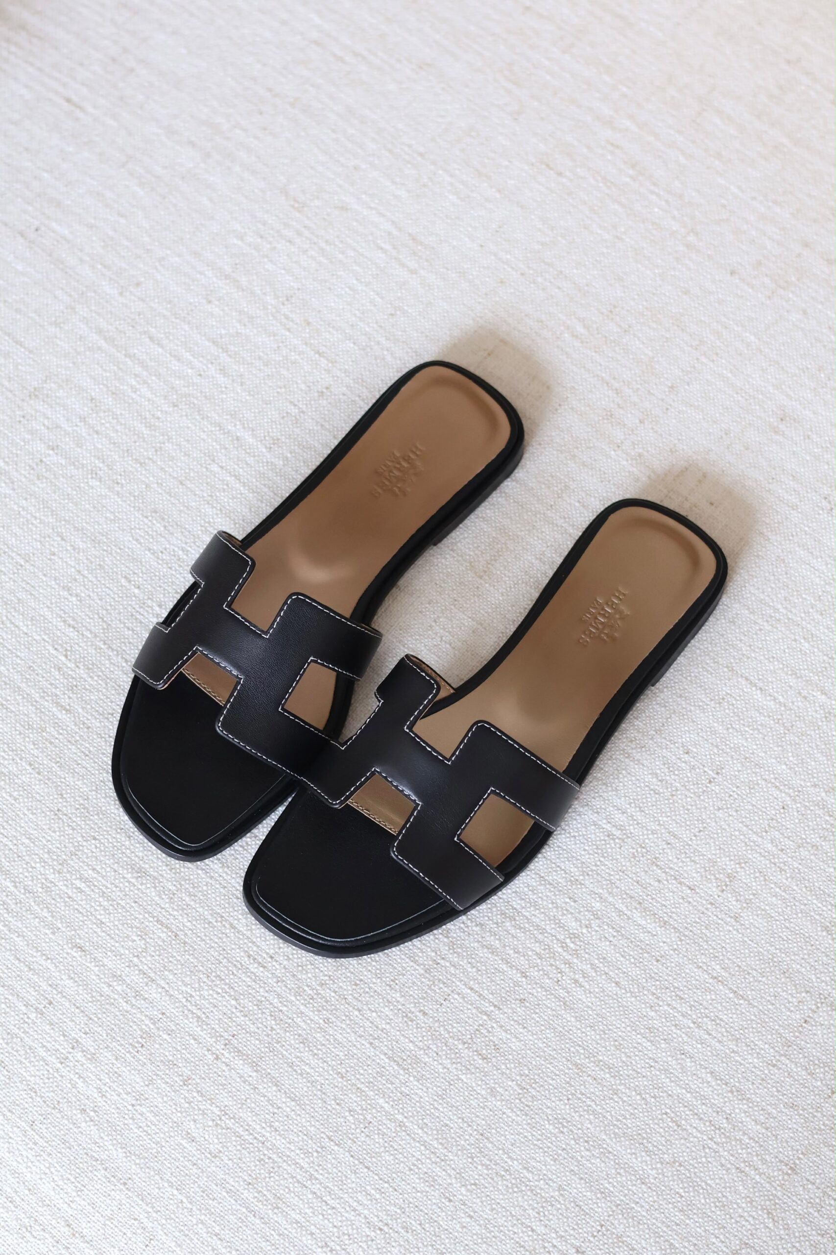 Hermès Oran Flat Sandals Top Quality - Image 25