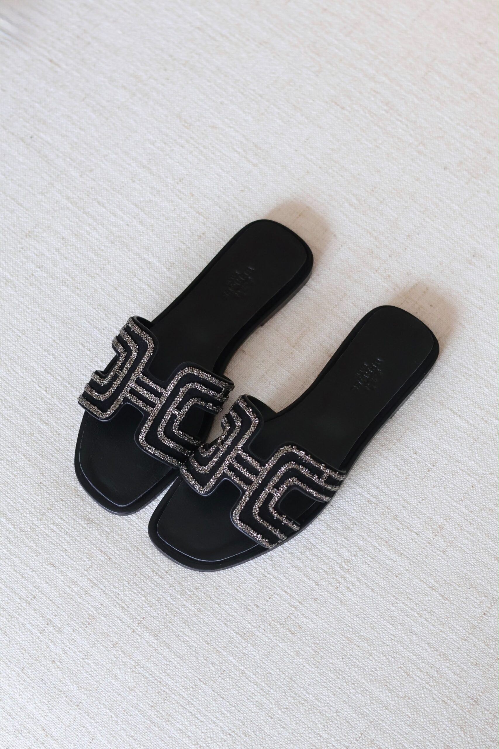Hermès Oran Flat Sandals - Image 11