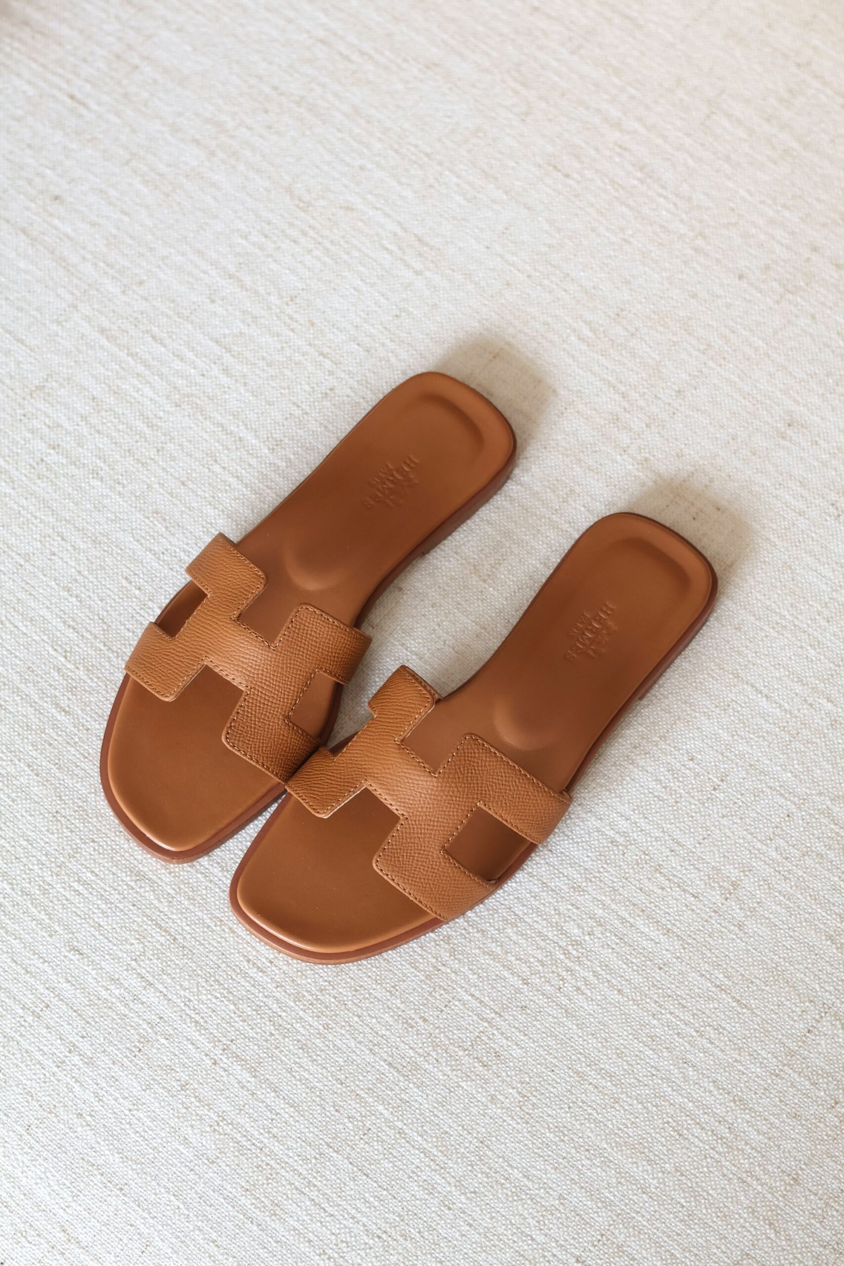 Hermès Oran Flat Sandals Top Quality - Image 14