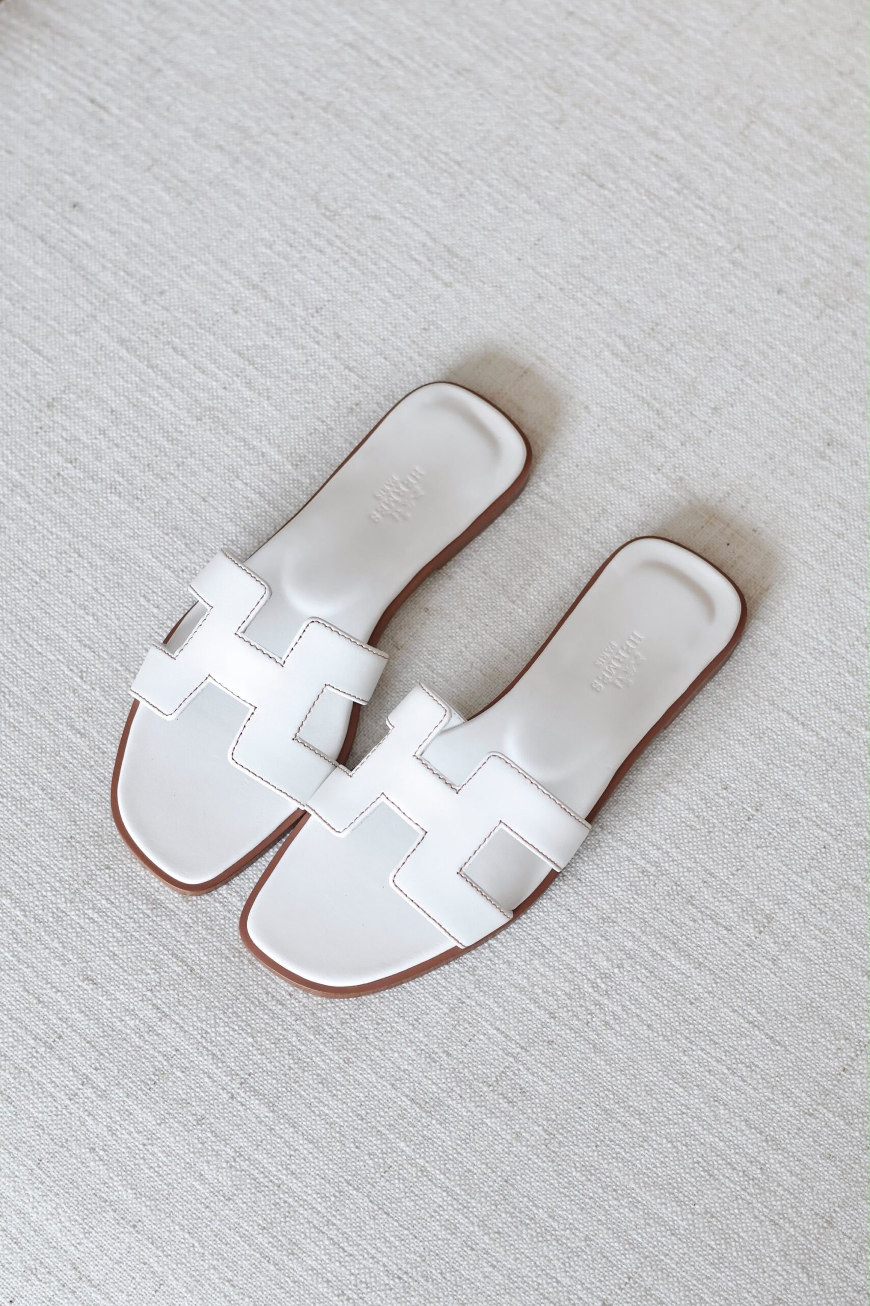 Hermès Oran Flat Sandals Top Quality - Image 32