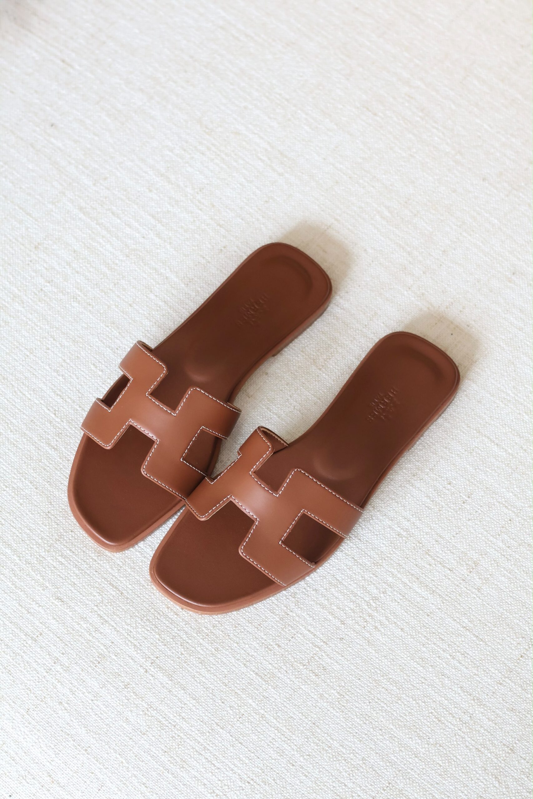 Hermès Oran Flat Sandals Top Quality - Image 28