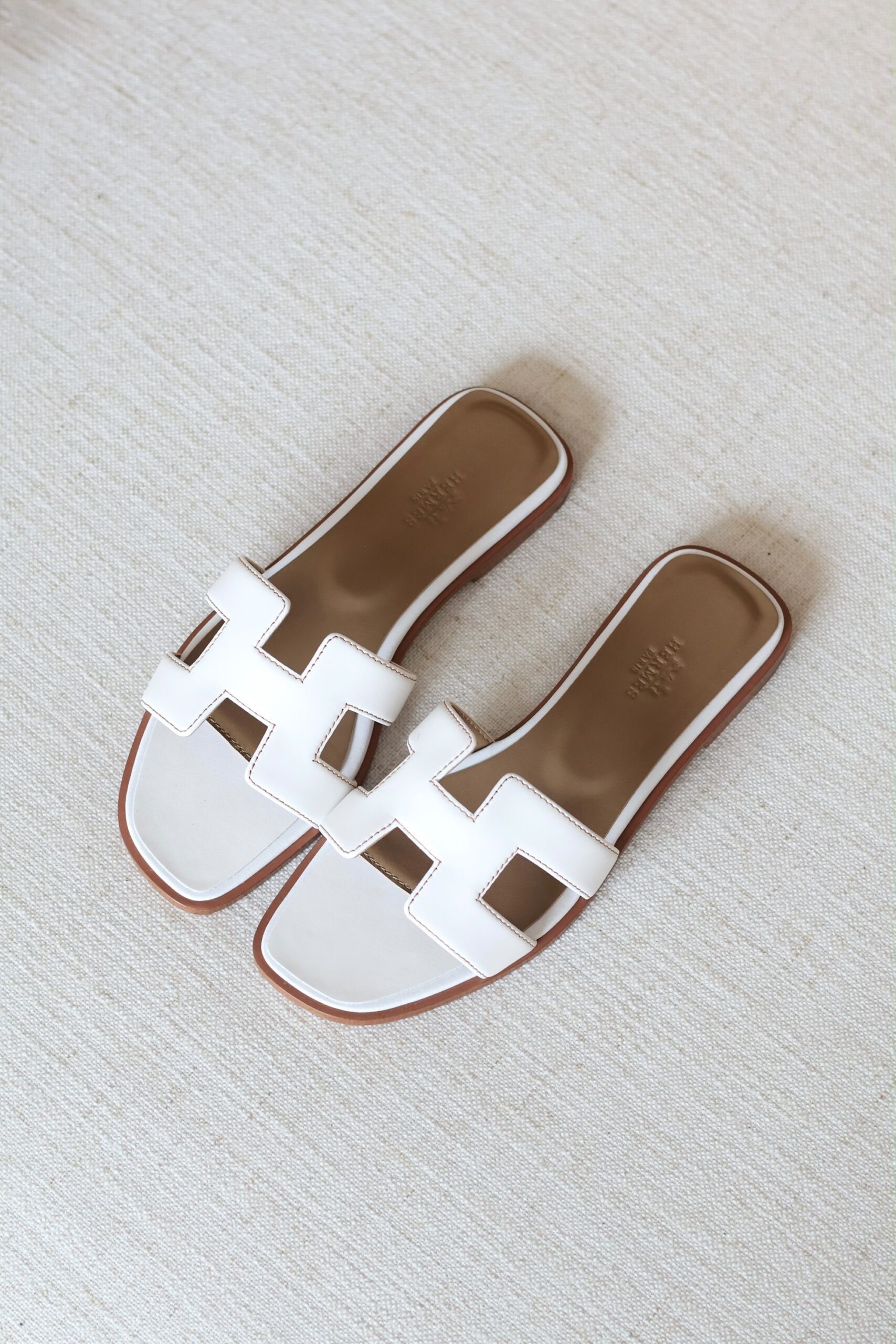 Hermès Oran Flat Sandals Top Quality - Image 24