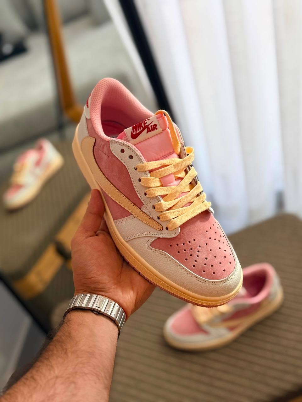 Air Jordan 1 Low x Travis Scott "Shy Pink and Tropical Pink" sneakers