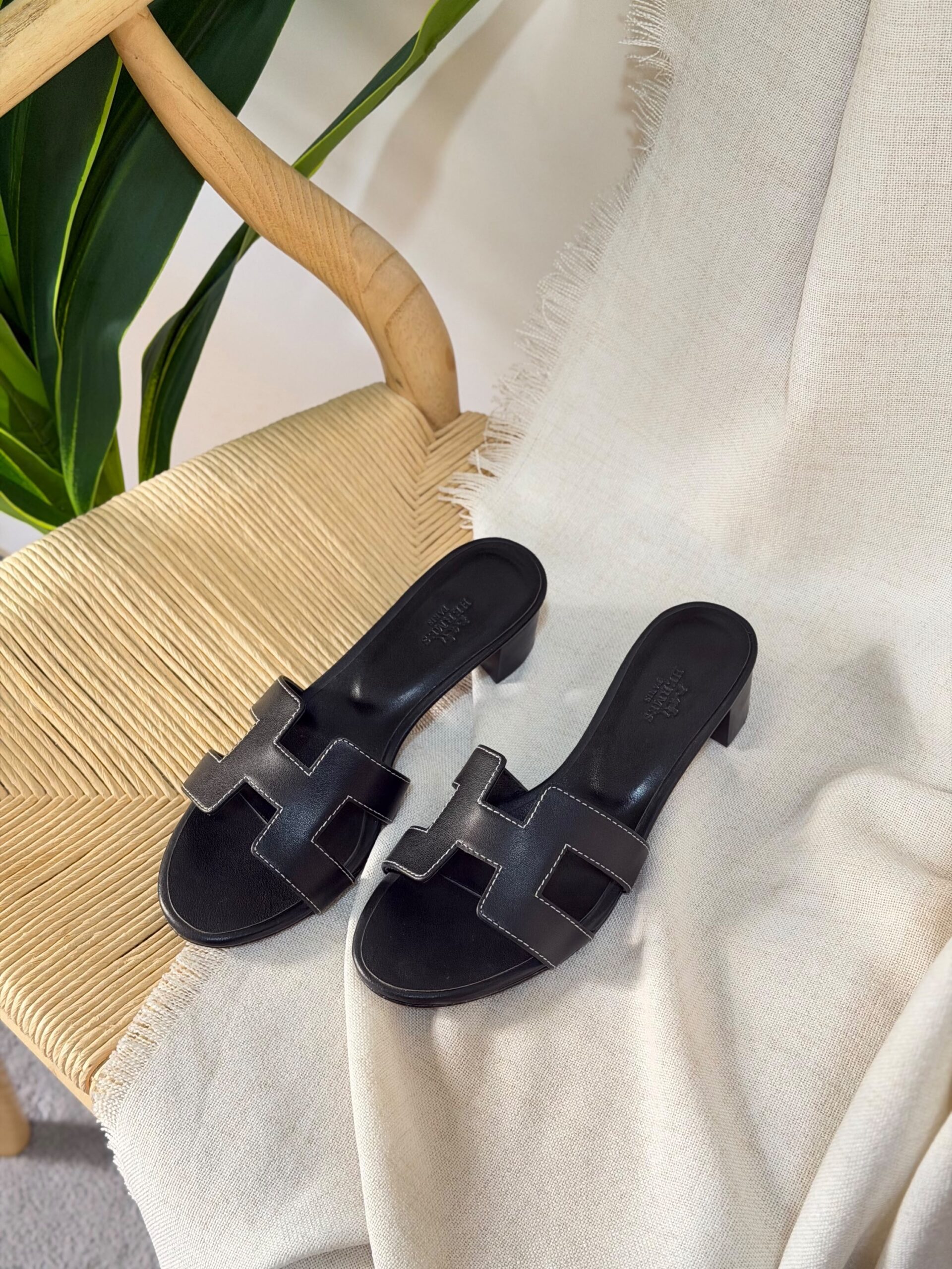 Hermès Oasis Sandal - Image 3